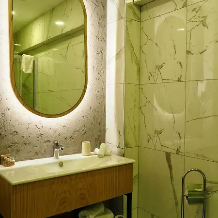 Hotel Ekmas *